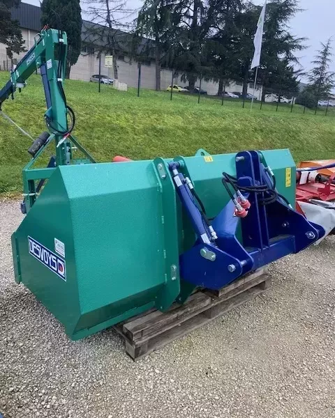 Godet Standard hydraulique Desvoys 2,25 M