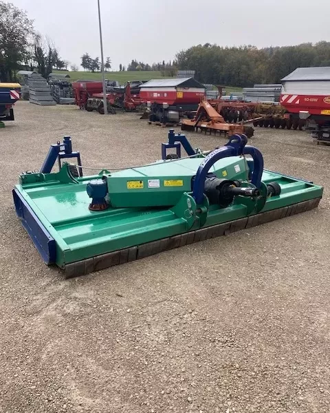 GYROBROYEUR DESVOYS BV PRO COUPE 3.30 M