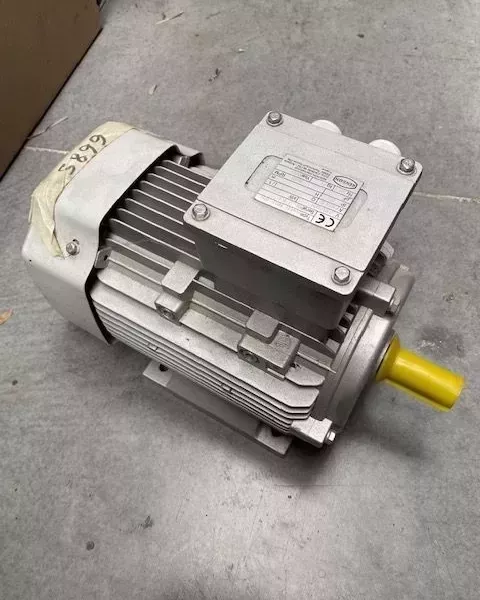 Moteur Renson 0.75 Kw Triphasé